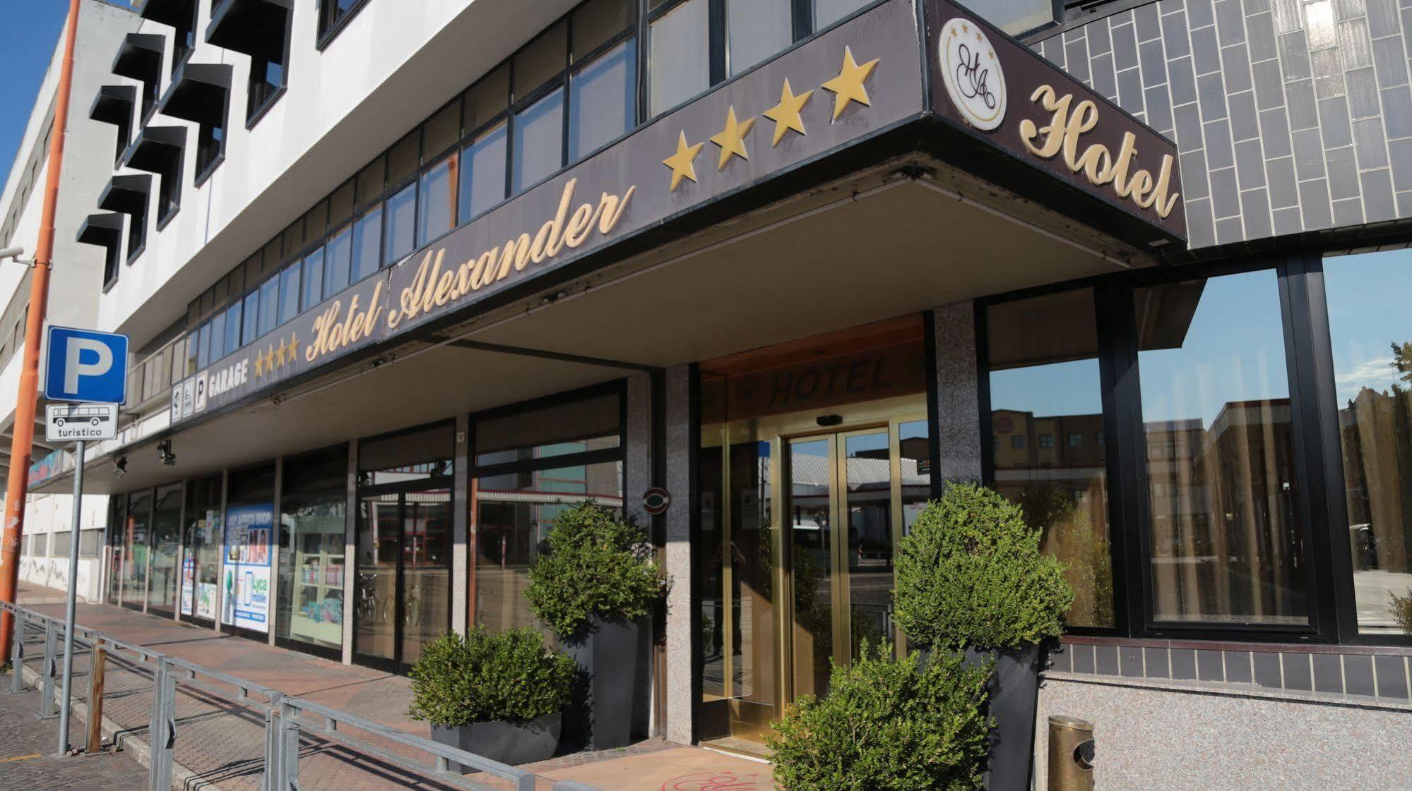 Hotel Alexander Cesena Bagian luar foto